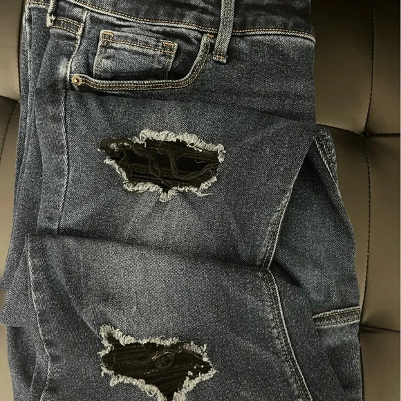 Old Navy, Rockstar, Super Skinny jeans, distressed with holes at knees, size 18 - Picture 3 of 5